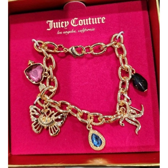 New Juicy Couture Goldtone Charm Bracelet 5 Charms Logo Y2K - Picture 2 of 3